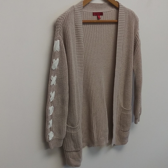 Jennifer Lopez Blush Pink Sweater - Picture 2 of 12